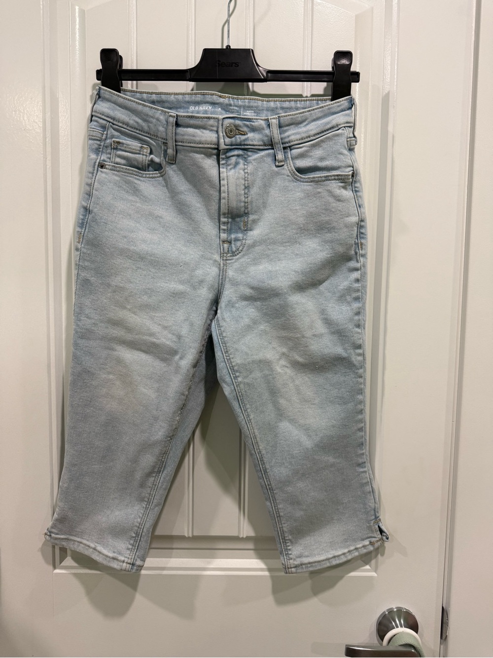 Old Navy Light Blue Ankle Crop Jeans